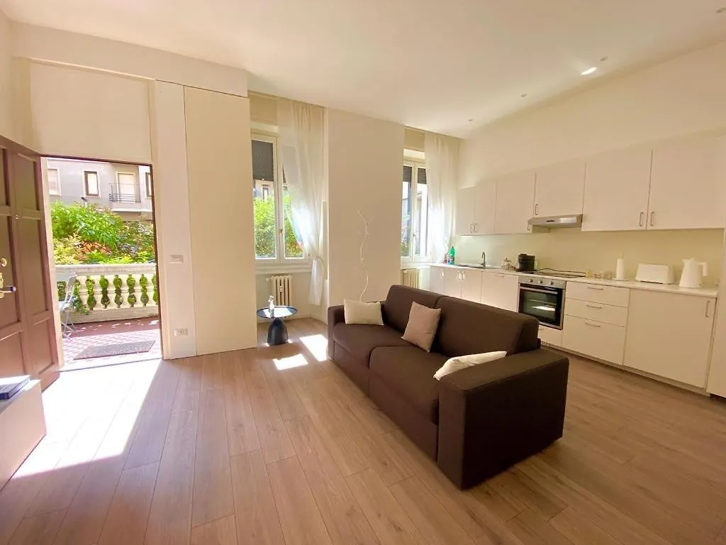 Apartment In Brera Milan